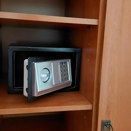 Toskana * بوغورزيلكا